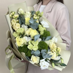 Букет дня с розами Млечный путь